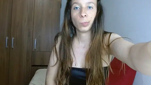 Isaandysex2428 online show from June 20, 2026, 1:21 am