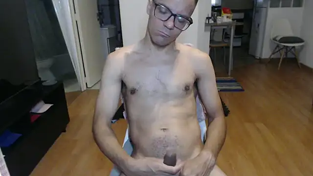 guachin hunk online show from May 15, 2026, 2:26 pm