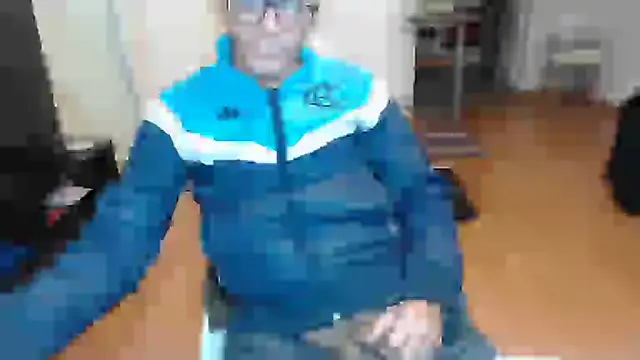 Snapshot of guachin_hunk chatting on July 13, 2026, 4:34 am guachin hunk online show from July 13, 2026, 4:34 am