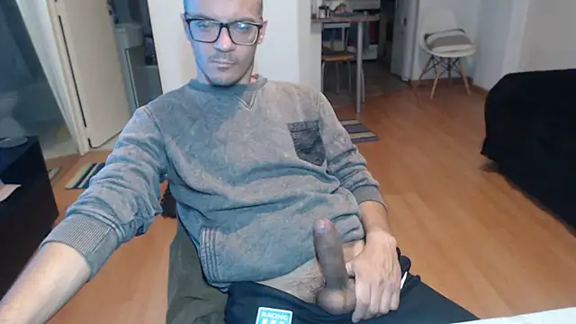 Snapshot of guachin_hunk chatting on June 30, 2026, 7:58 pm guachin hunk online show from June 30, 2026, 7:58 pm