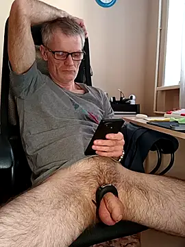 sergeysas online show from April 3, 2026, 5:36 am