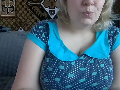Snapshot of Diana_Britt chatting on February 10, 2025, 5:58 am Diana Britt online show from February 10, 2025, 5:58 am
