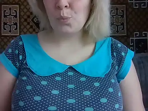 Snapshot of Diana_Britt chatting on February 9, 2025, 7:15 am Diana Britt online show from February 9, 2025, 7:15 am