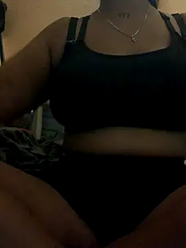 Madsion23 online show from October 19, 2025, 10:01 pm