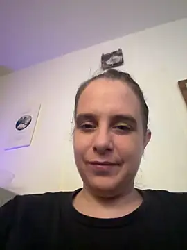 Snapshot of LadyChantale chatting on April 16, 2026, 5:19 am LadyChantale online show from April 16, 2026, 5:19 am