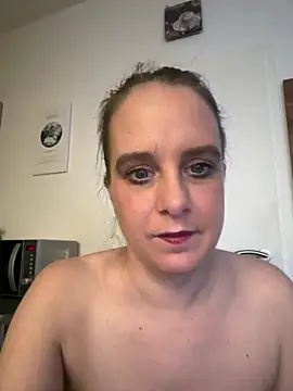 Snapshot of LadyChantale chatting on April 8, 2026, 6:26 am LadyChantale online show from April 8, 2026, 6:26 am