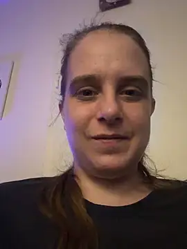 Snapshot of LadyChantale chatting on April 10, 2026, 6:20 am LadyChantale online show from April 10, 2026, 6:20 am