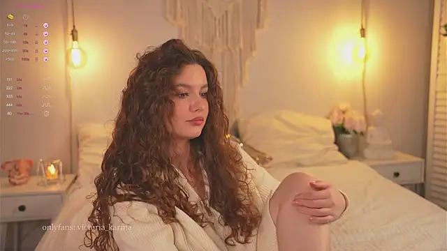 Victoria Karma online show from October 2, 2025, 2:42 pm