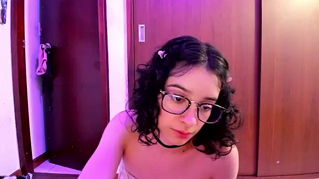  Lunnaa  online show from February 9, 2025, 4:57 am