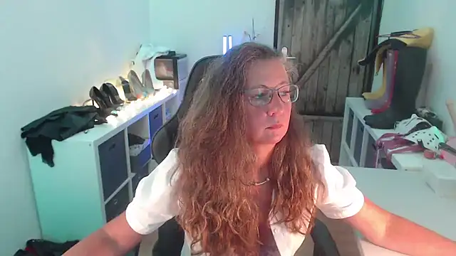 GeilesLuder75 online show from June 16, 2026, 6:46 am