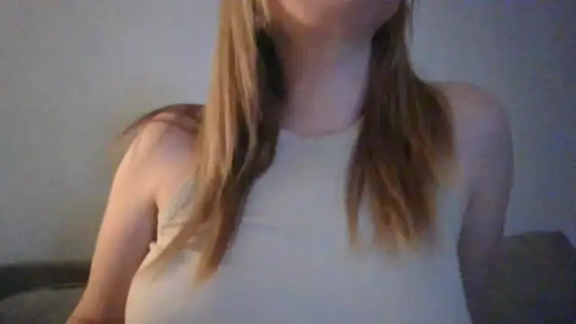 Sexclusive25 online show from May 17, 2026, 8:09 pm