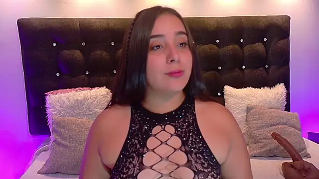 Snapshot of ValenScott1 chatting on February 14, 2025, 2:12 pm ValenScott1 online show from February 14, 2025, 2:12 pm