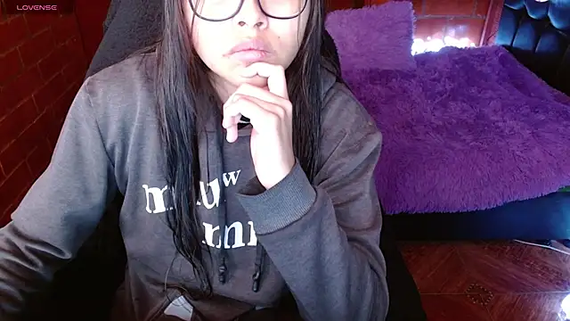 MidoriQuiinn online show from March 11, 2026, 2:55 pm