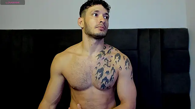 Snapshot of alejandro__2 chatting on May 4, 2026, 5:49 pm alejandro 2 online show from May 4, 2026, 5:49 pm