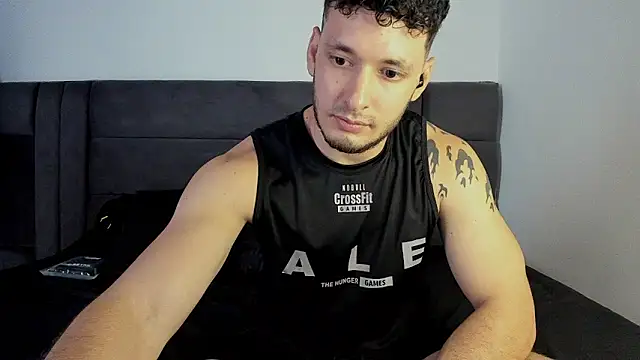 Snapshot of alejandro__2 chatting on September 14, 2025, 6:41 pm alejandro 2 online show from September 14, 2025, 6:41 pm
