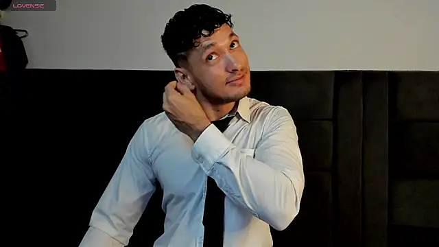 Snapshot of alejandro__2 chatting on April 29, 2026, 6:14 pm alejandro 2 online show from April 29, 2026, 6:14 pm