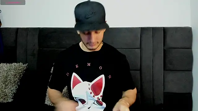Snapshot of alejandro__2 chatting on April 30, 2026, 7:10 pm alejandro 2 online show from April 30, 2026, 7:10 pm
