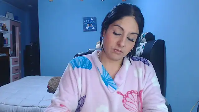 sahtlove1 online show from May 20, 2026, 12:40 am
