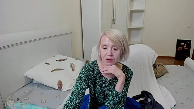 aminalive online show from November 26, 2025, 7:25 pm