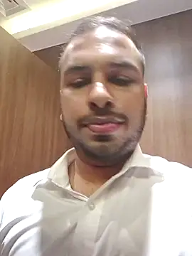 Snapshot of vishnuvinod_india chatting on May 15, 2026, 5:33 pm vishnuvinod india online show from May 15, 2026, 5:33 pm