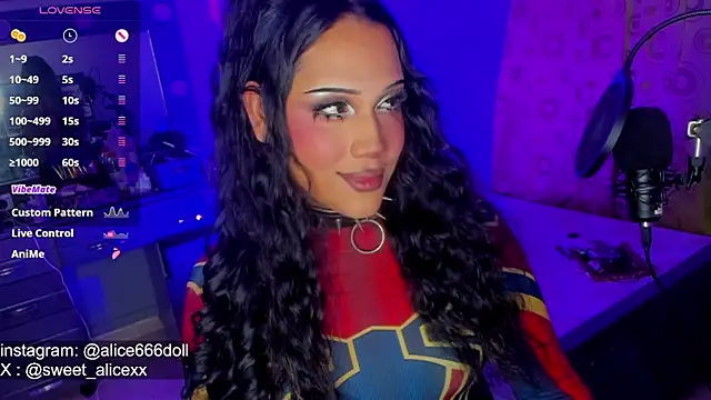 SWEET ALICEXX online show from May 13, 2026, 6:59 pm