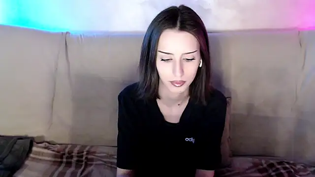 -Yummybabes- online show from June 10, 2026, 9:38 pm