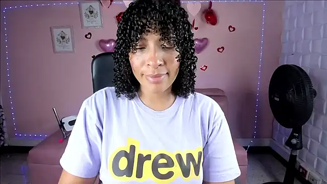 Snapshot of DannaBerry chatting on February 18, 2025, 3:10 pm DannaBerry online show from February 18, 2025, 3:10 pm