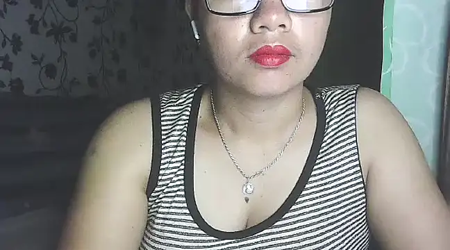 lovely samxxx24 online show from February 25, 2025, 7:06 pm