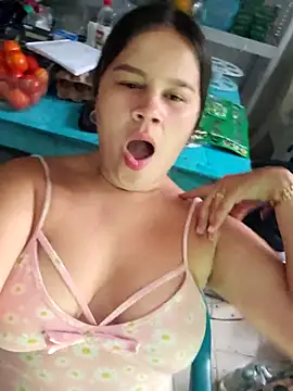 sweet lucia online show from December 1, 2025, 2:07 pm