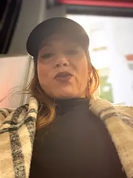 Snapshot of angelitasexy81 chatting on April 15, 2026, 3:16 pm angelitasexy81 online show from April 15, 2026, 3:16 pm