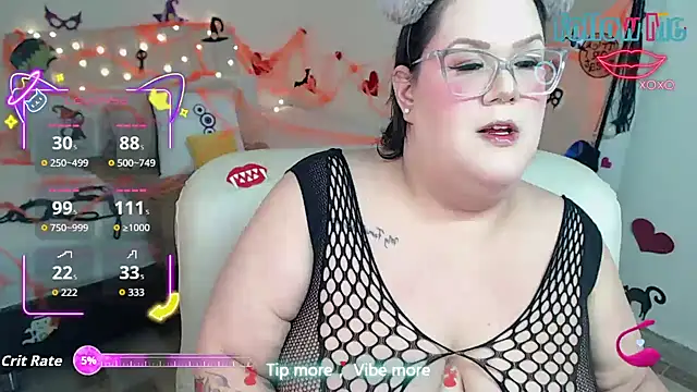 GiannaMorrys online show from October 18, 2025, 2:35 am