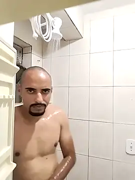 Dwfs2020 online show from January 13, 2026, 11:30 pm