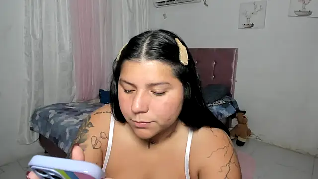 venuxwilliam online show from November 6, 2025, 1:42 am