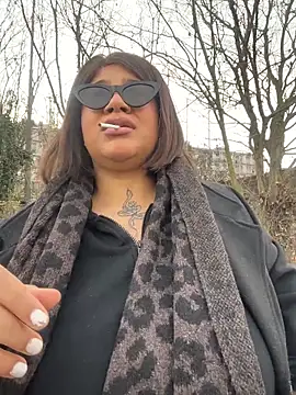 Snapshot of IamSashaLuv chatting on November 30, 2025, 8:26 am IamSashaLuv online show from November 30, 2025, 8:26 am