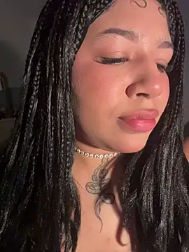 Snapshot of IamSashaLuv chatting on April 7, 2026, 10:00 pm IamSashaLuv online show from April 7, 2026, 10:00 pm