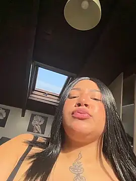 Snapshot of IamSashaLuv chatting on March 3, 2026, 12:56 pm IamSashaLuv online show from March 3, 2026, 12:56 pm