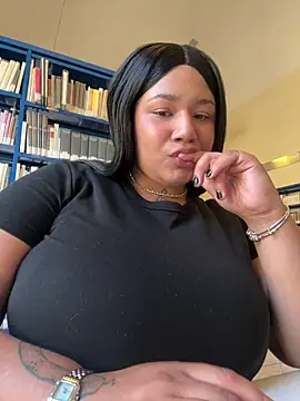 IamSashaLuv online show from October 8, 2025, 8:05 am