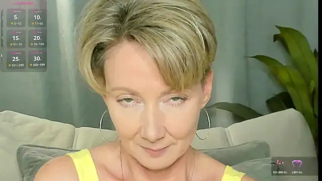 AkexandraFix online show from July 17, 2026, 1:52 pm
