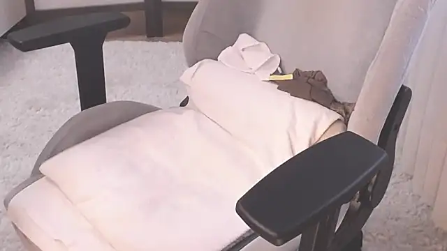 Snapshot of ms_Hot_milf chatting on September 22, 2025, 4:18 am ms Hot milf online show from September 22, 2025, 4:18 am