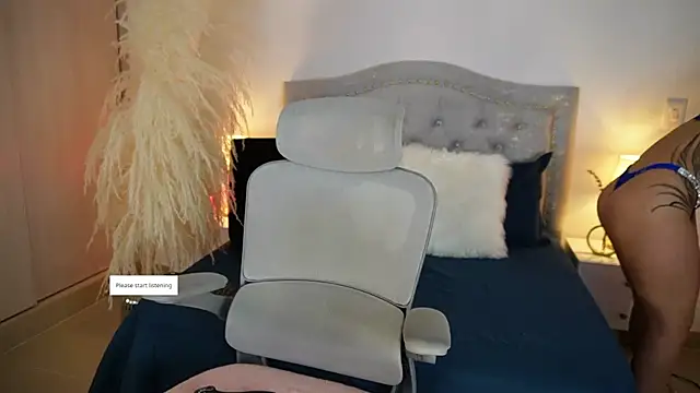 LaraBaker online show from September 21, 2025, 11:37 am