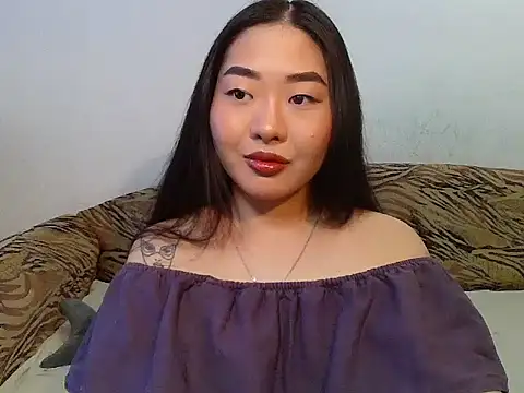Snapshot of Aleksa_Blackdream chatting on May 15, 2026, 12:47 pm Aleksa Blackdream online show from May 15, 2026, 12:47 pm