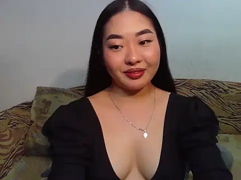 Snapshot of Aleksa_Blackdream chatting on October 16, 2025, 4:10 am Aleksa Blackdream online show from October 16, 2025, 4:10 am
