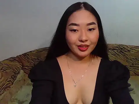 Snapshot of Aleksa_Blackdream chatting on October 3, 2025, 6:26 am Aleksa Blackdream online show from October 3, 2025, 6:26 am