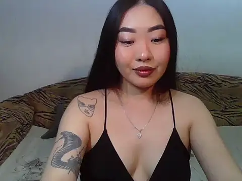 Snapshot of Aleksa_Blackdream chatting on October 23, 2025, 5:50 am Aleksa Blackdream online show from October 23, 2025, 5:50 am