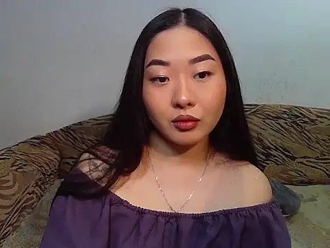 Snapshot of Aleksa_Blackdream chatting on April 15, 2026, 5:06 pm Aleksa Blackdream online show from April 15, 2026, 5:06 pm