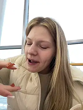 MaryHiggins online show from January 10, 2026, 12:44 pm