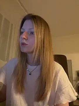 MaryHiggins online show from November 2, 2025, 4:01 pm