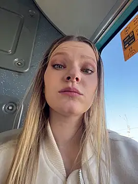 MaryHiggins online show from April 11, 2026, 1:37 pm