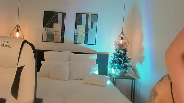 Roxana Wet  online show from December 14, 2025, 1:28 pm