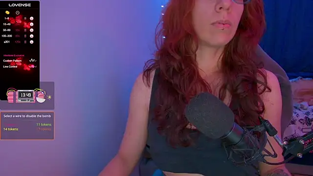 Snapshot of thecherry_Paulette chatting on April 14, 2026, 3:33 am thecherry Paulette online show from April 14, 2026, 3:33 am